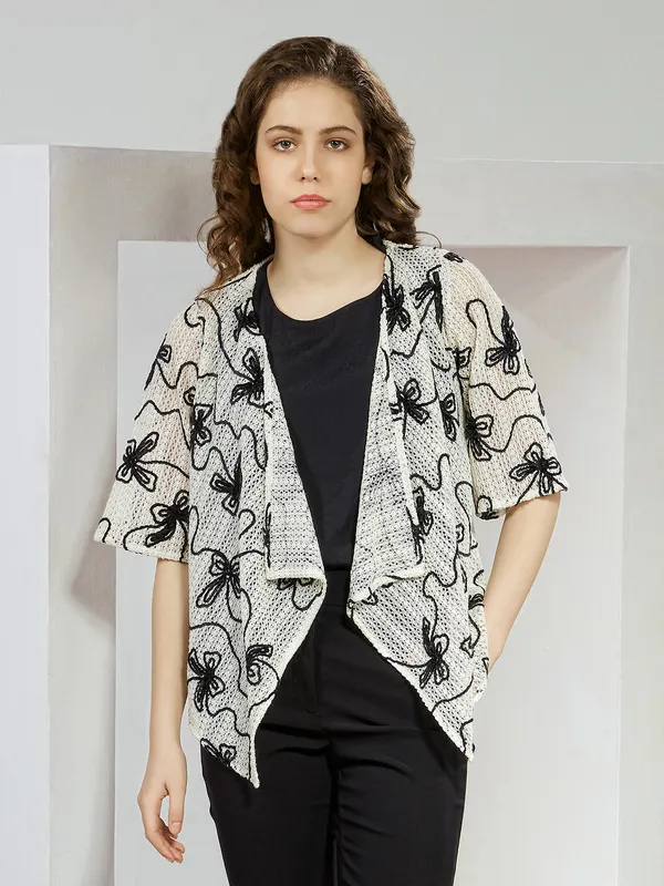 Off-white and black cotton top
