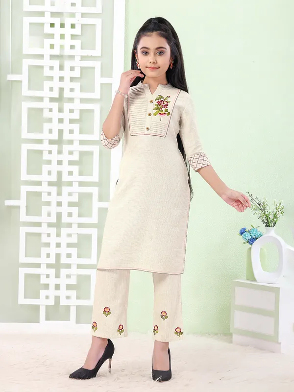 Off white cotton casual co ord set