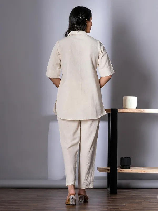 Off-white cotton co-ord set for casual