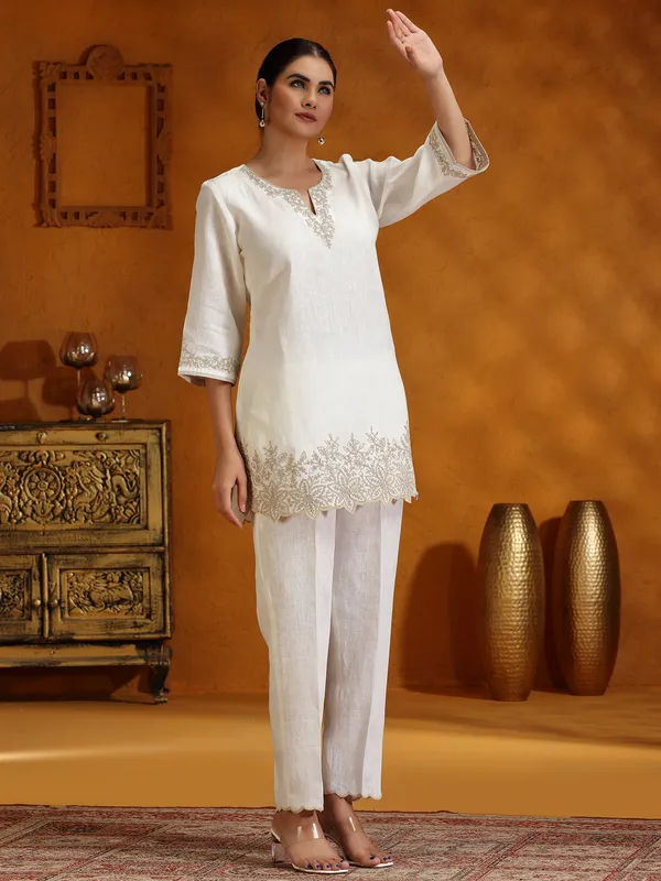 Off-white cotton co-ord set for festive