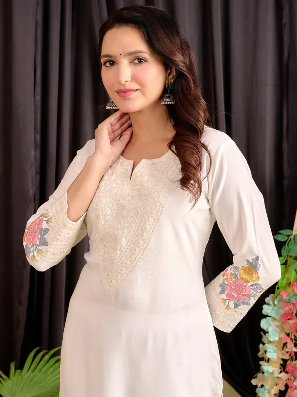Off white cotton embroidery kurti