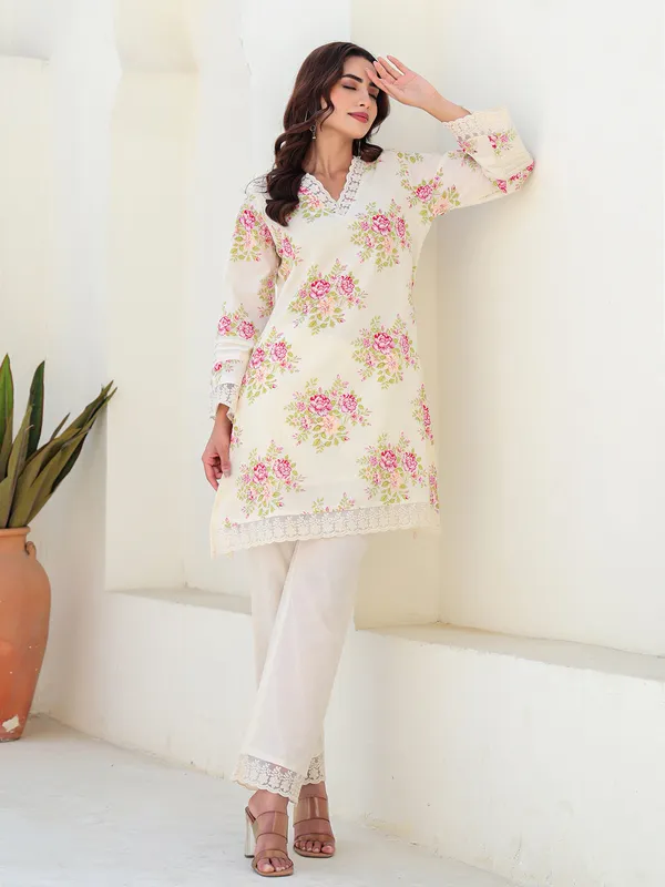 Off white cotton floral printed kurti set