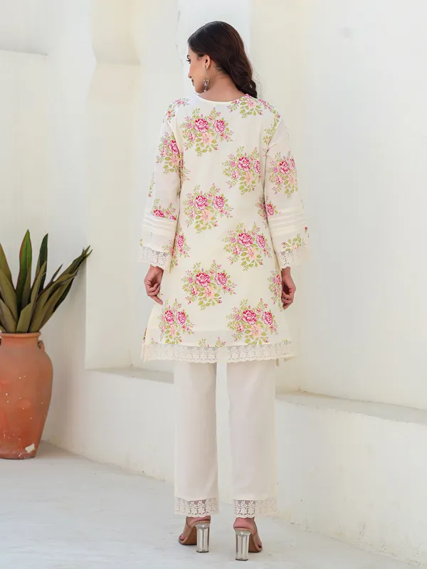Off white cotton floral printed kurti set