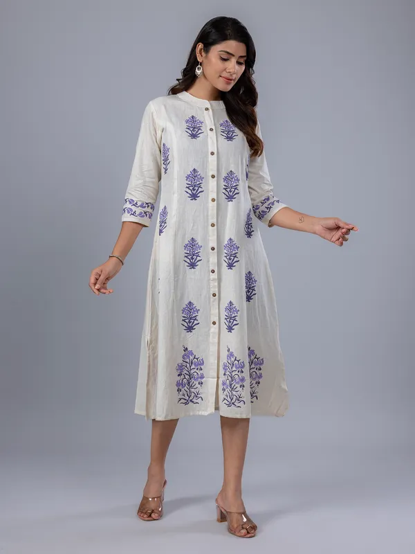 Off white cotton kurti for casual wear