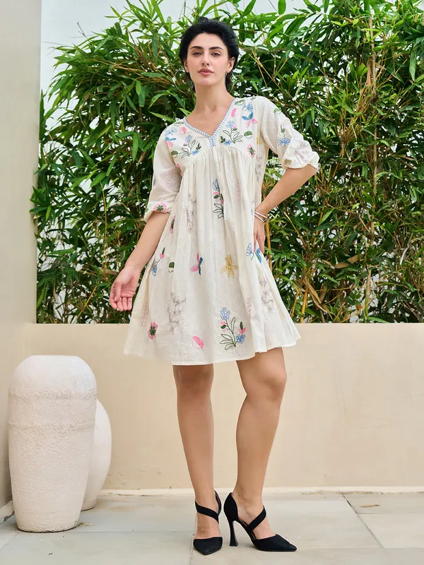 Off white cotton kurti with embroidery work