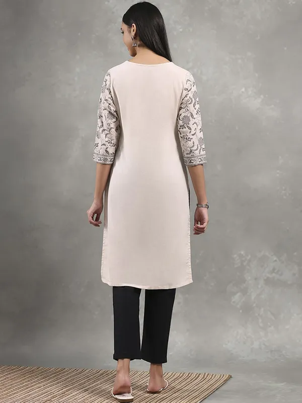 Off white cotton printed kurti for women casual wear