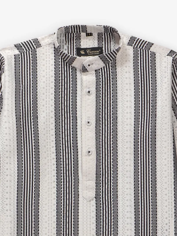 Off-white cotton silk kurta suit for boys