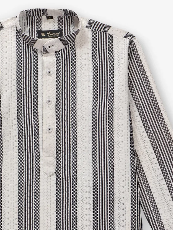 Off-white cotton silk kurta suit for boys