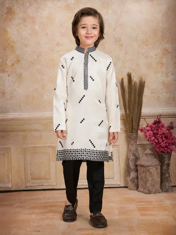 Off white embroidered cotton silk kurta suit