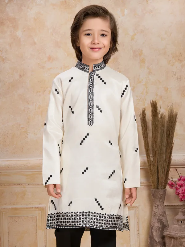 Off white embroidered cotton silk kurta suit