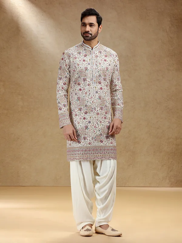 Off white georgette kurta salwar set for men