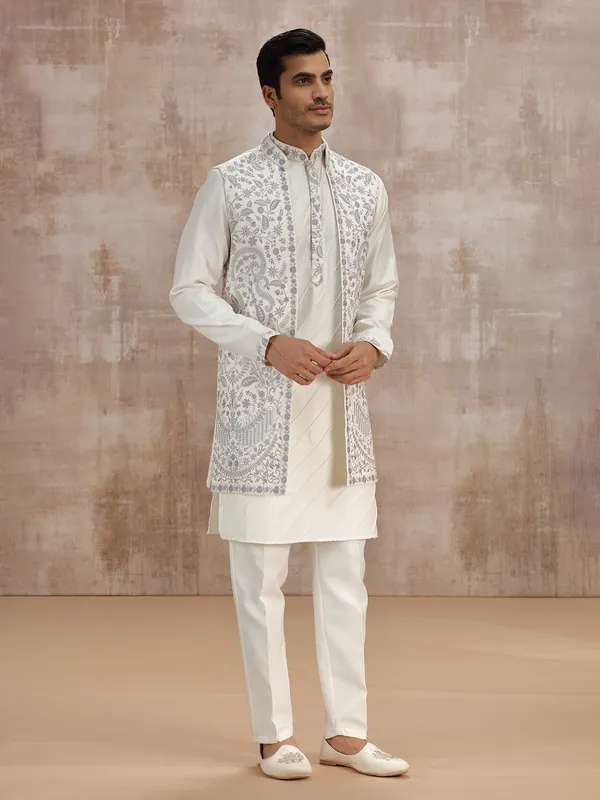 Off white long waistcoat set for wedding events