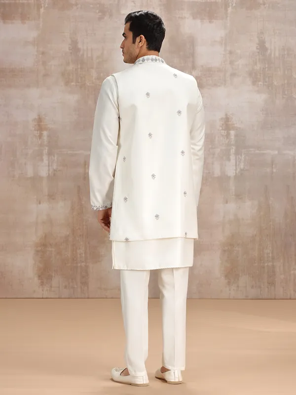 Off white long waistcoat set for wedding events