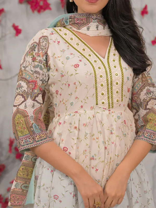Off white mulmul festive kurti set with dupatta