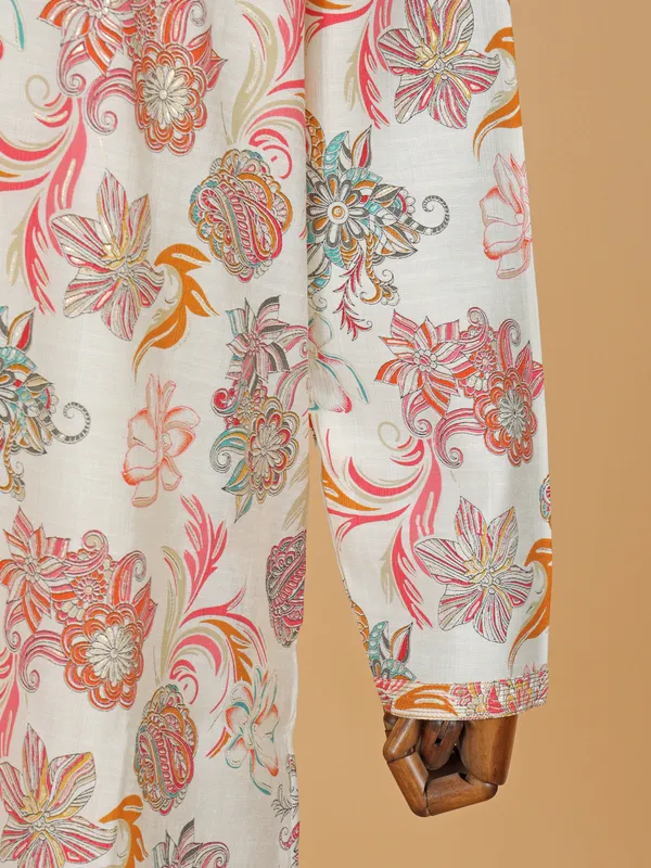 Off-white printed cotton silk kurta suit for men