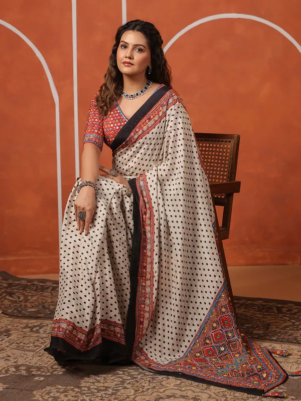 Off white printed muslin saree for festive