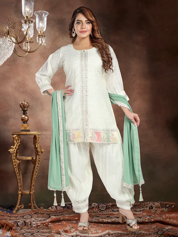 Off-white punjabi style salwar suit