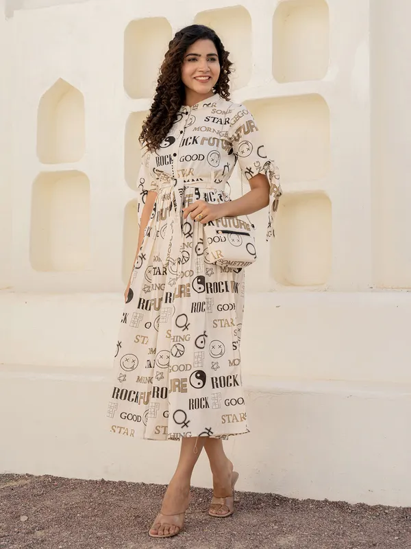 Off white silk printed kurti with collared half sleeves