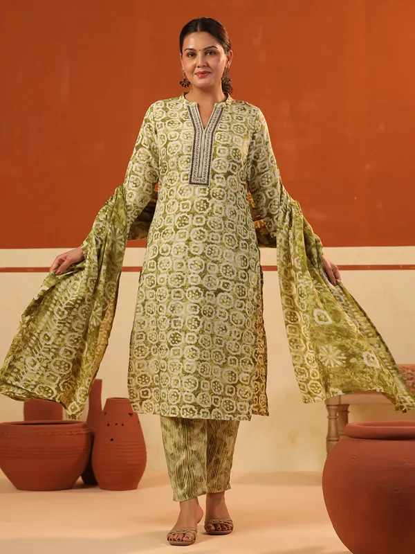 Olive green cotton printed kurti set with stand collar