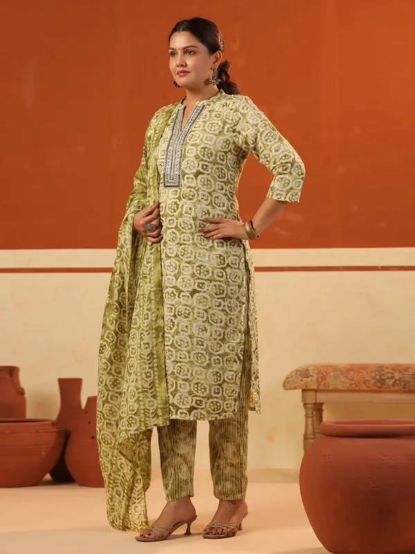 Olive green cotton printed kurti set with stand collar
