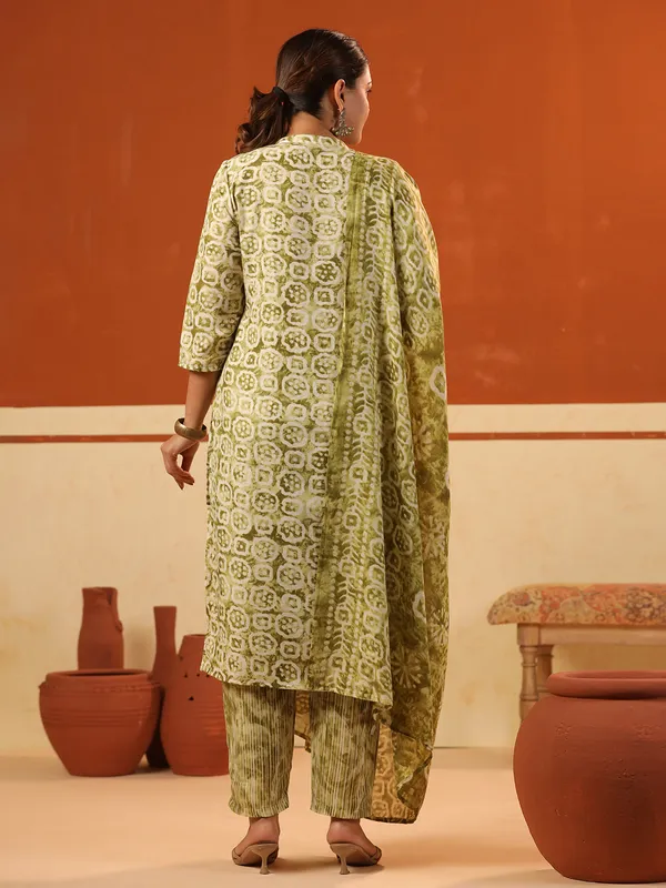 Olive green cotton printed kurti set with stand collar