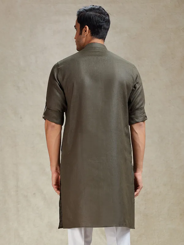 Olive green linen kurta for ethnic look