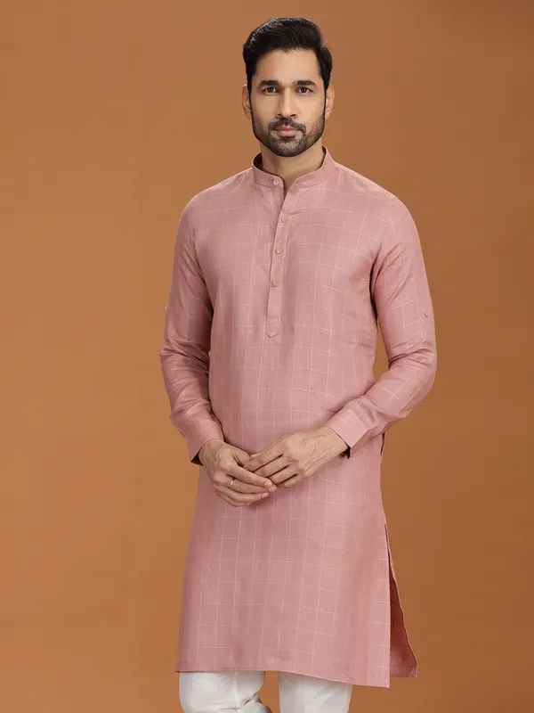 Onion pink checked linen kurta with collar neck