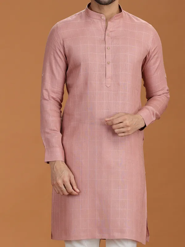 Onion pink checked linen kurta with collar neck