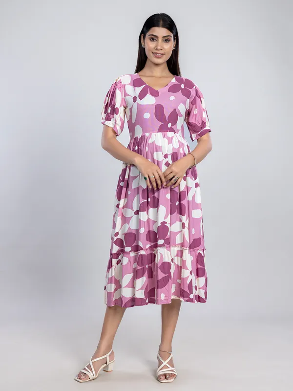 Onion pink cotton printed kurti for women