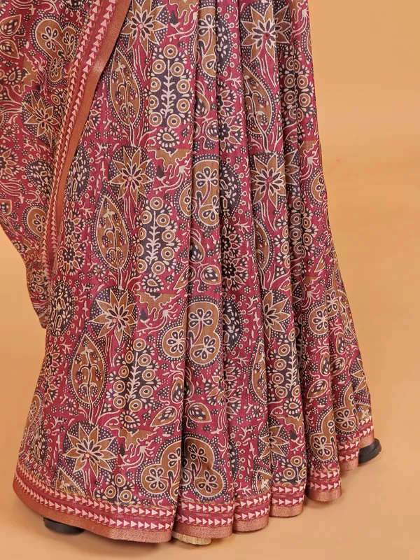 Onion pink printed saree in semi cotton silk