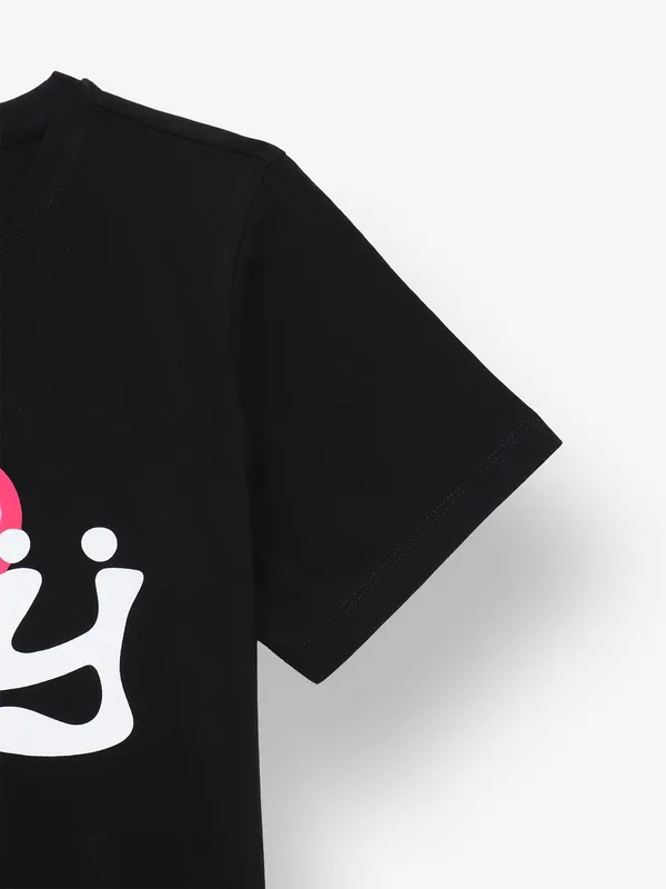 ONLY black cotton brand name t-shirt