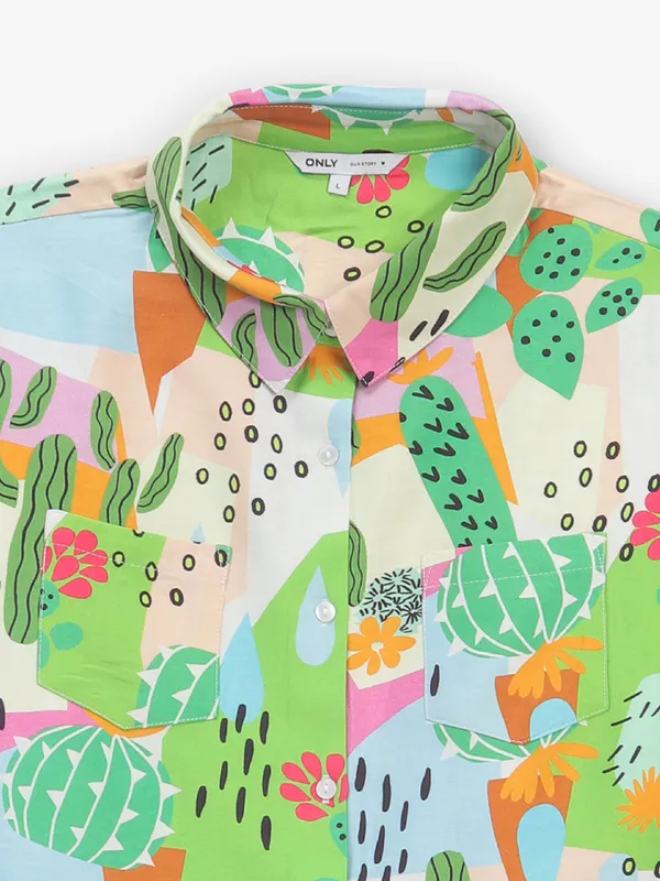 ONLY printed green cotton crop shirt