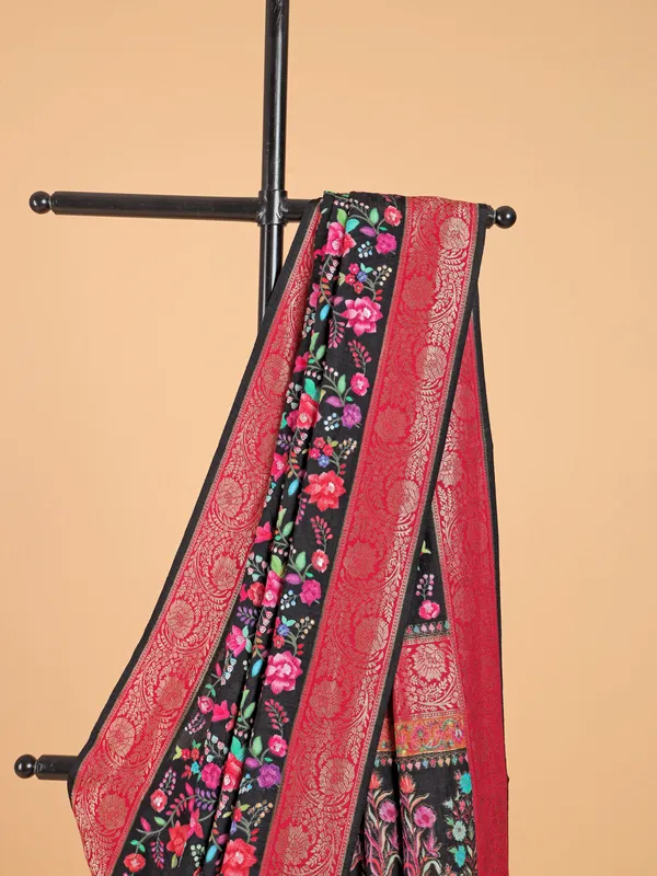 Party look red and black silk saree
