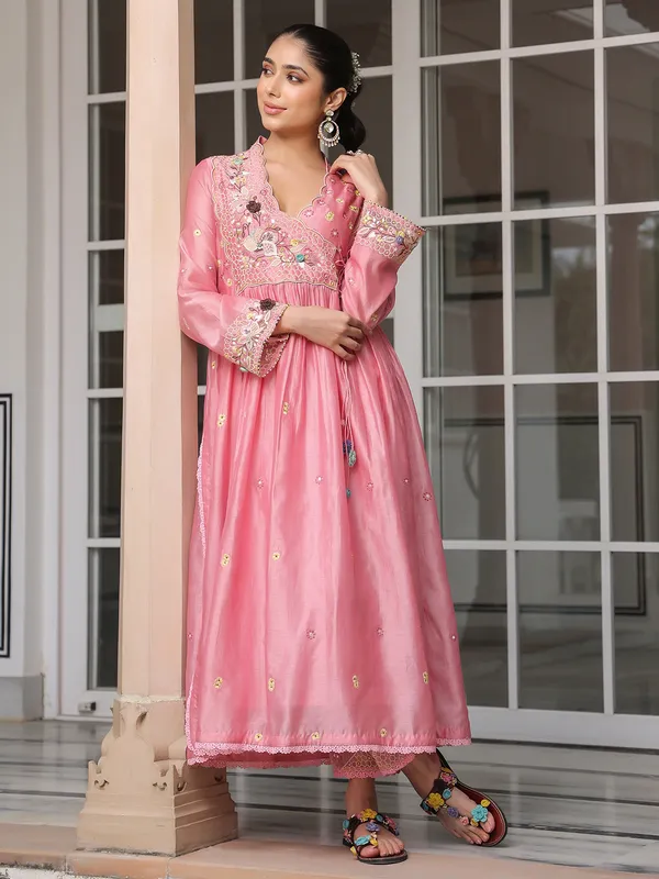 Pastel pink chanderi silk kurti set