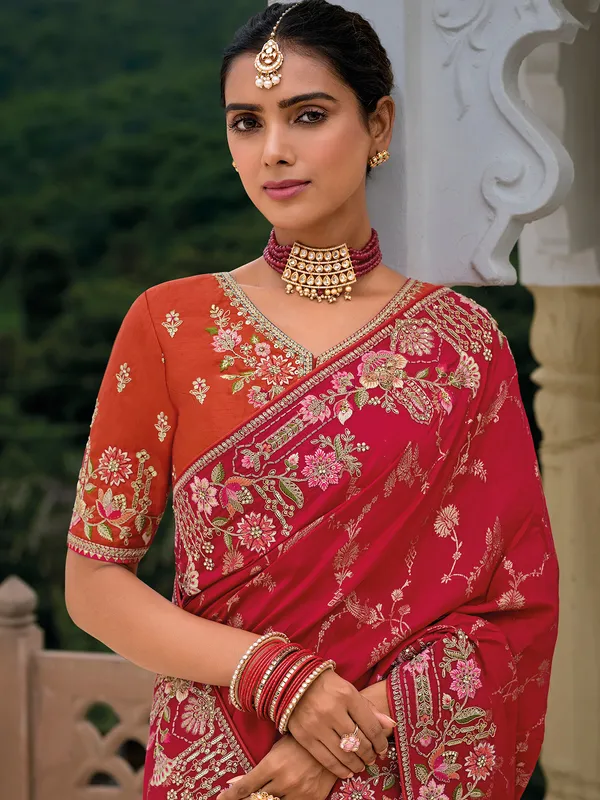 Pastel red silk zari weaving saree