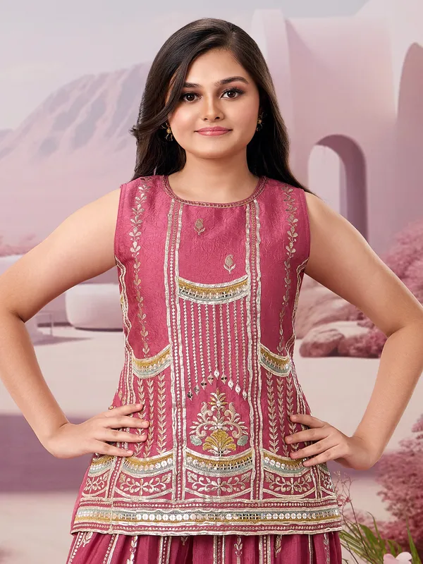 Pastel wine sleeveless silk palazzo duit