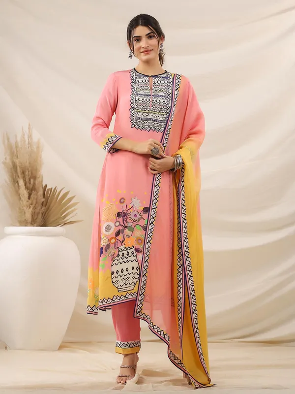 Peach printed kurti set in viscose georgette