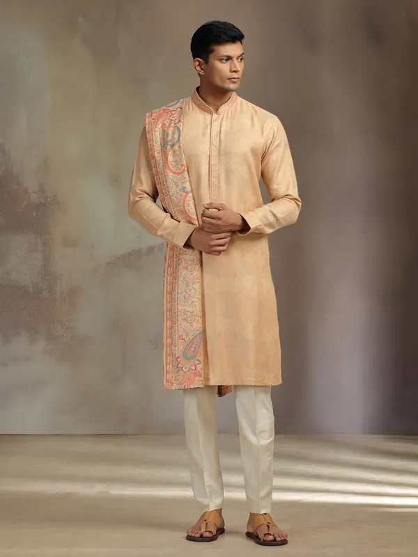 Peach printed pashmina silk kurta pajama with dupatta