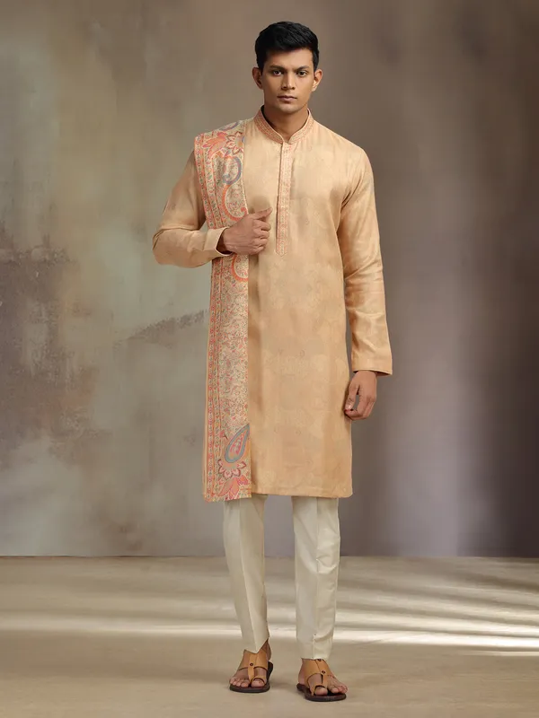 Peach printed pashmina silk kurta pajama with dupatta