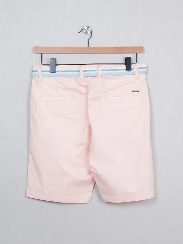Peach shade cotton slim-fit shorts
