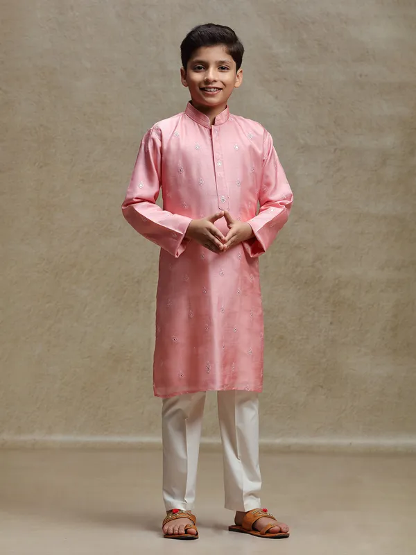 Peach silk printed kurta set