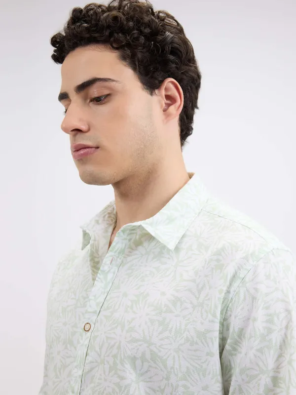 PEPE white and sage textured shirt