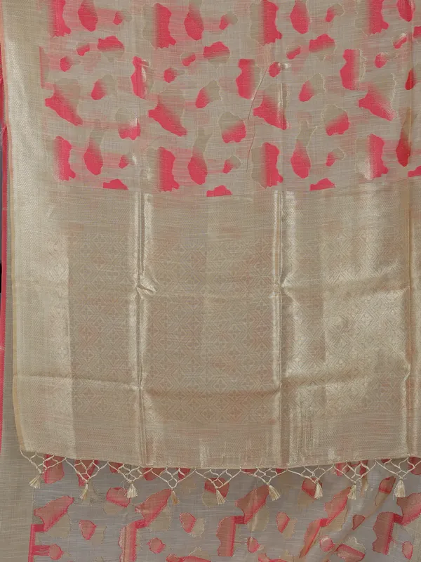 Pink and beige semi cotton elegant saree with printed desgin