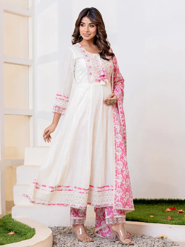 Pink and white kurti set with dupatta