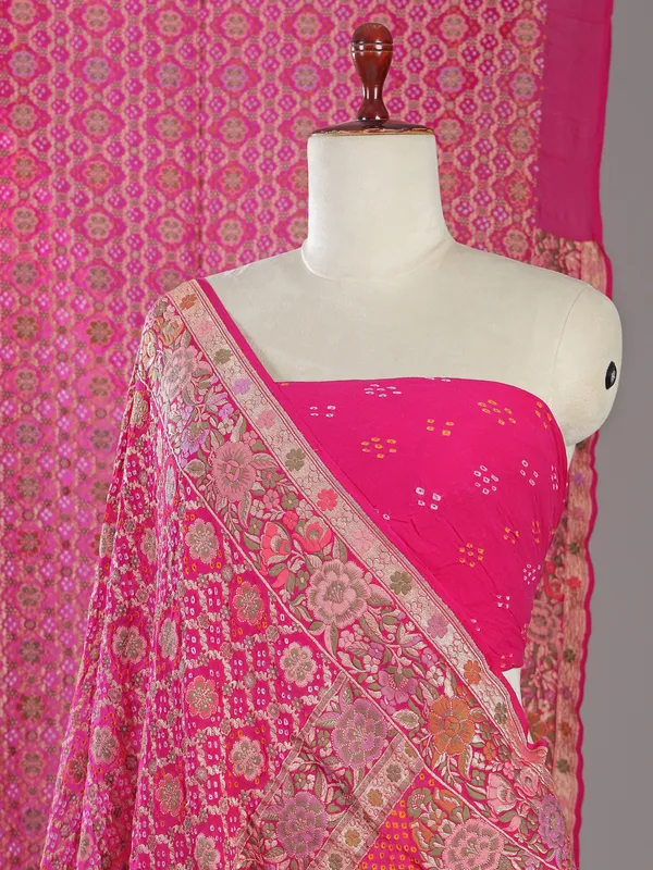 Pink bandhej silk saree with unstitched blouse