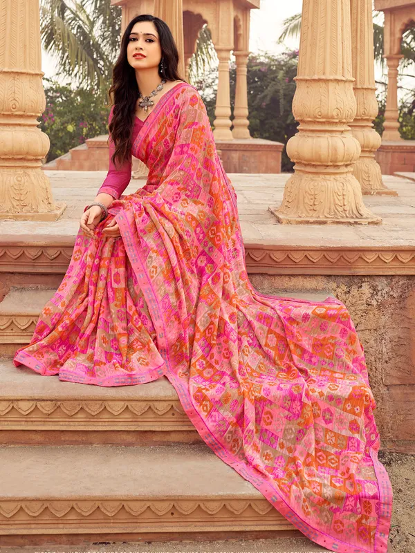 Pink chiffon saree for casual wear