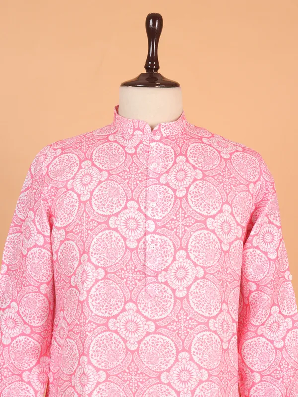 Pink cotton kurta with floral print for men