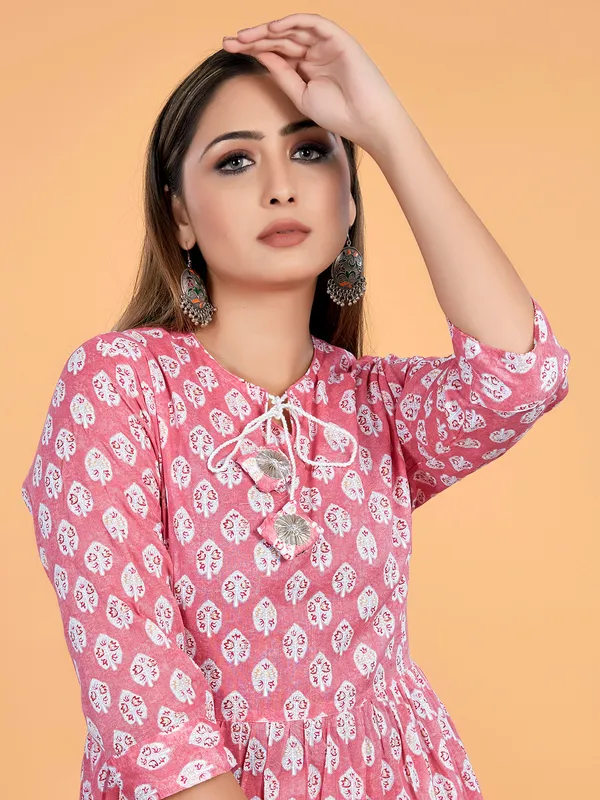 Pink cotton printed kurti for casual wear