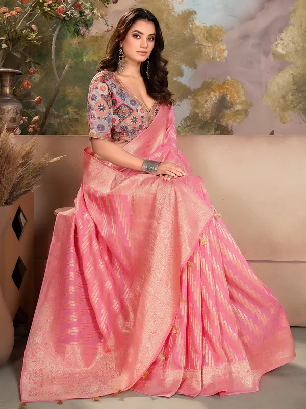 Pink dola silk zari weaving saree