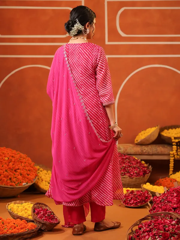 Pink georgette printed kurti set with dupatta